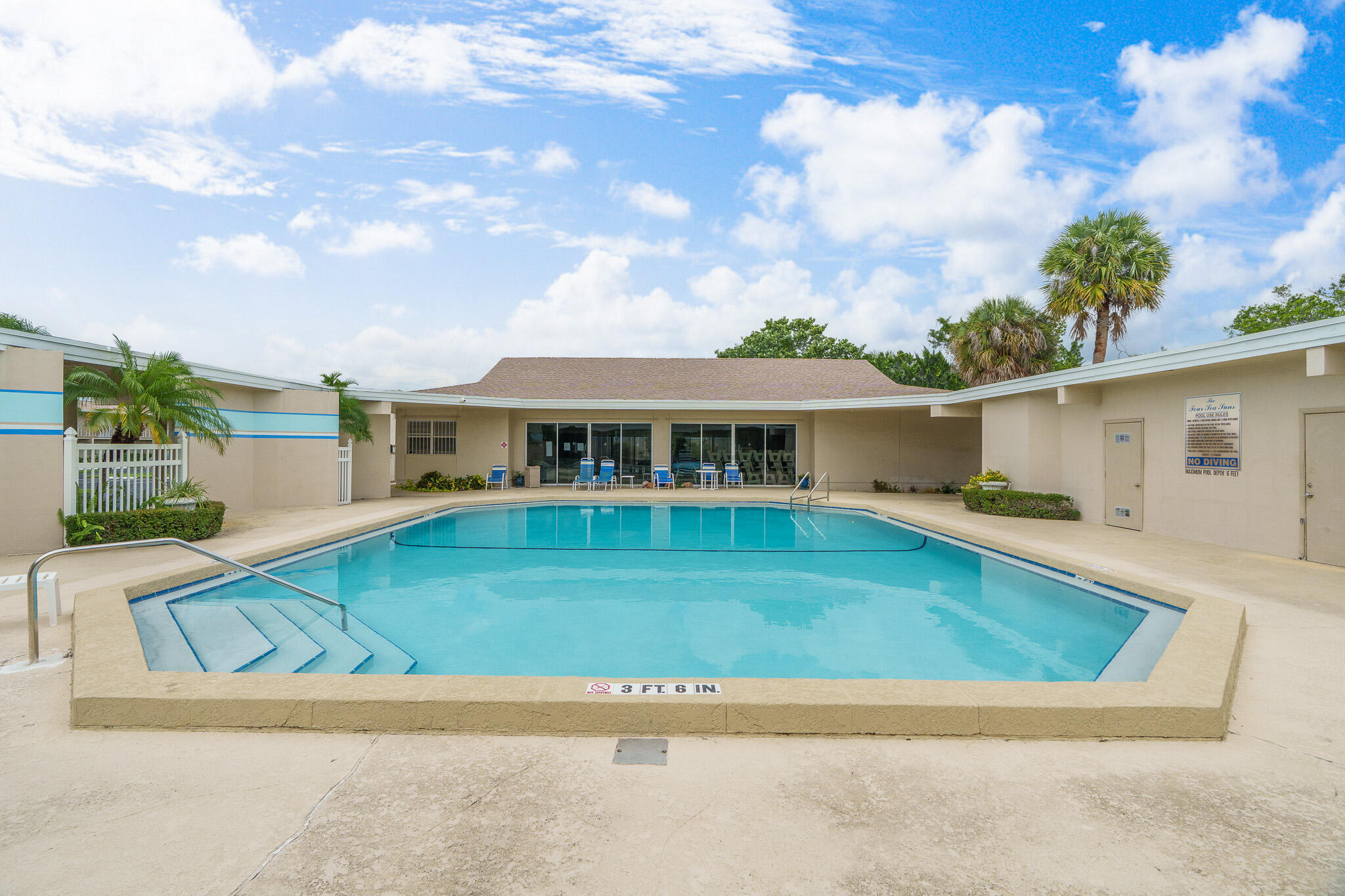 FOUR SEA SUNS CONDO - Residential Lease