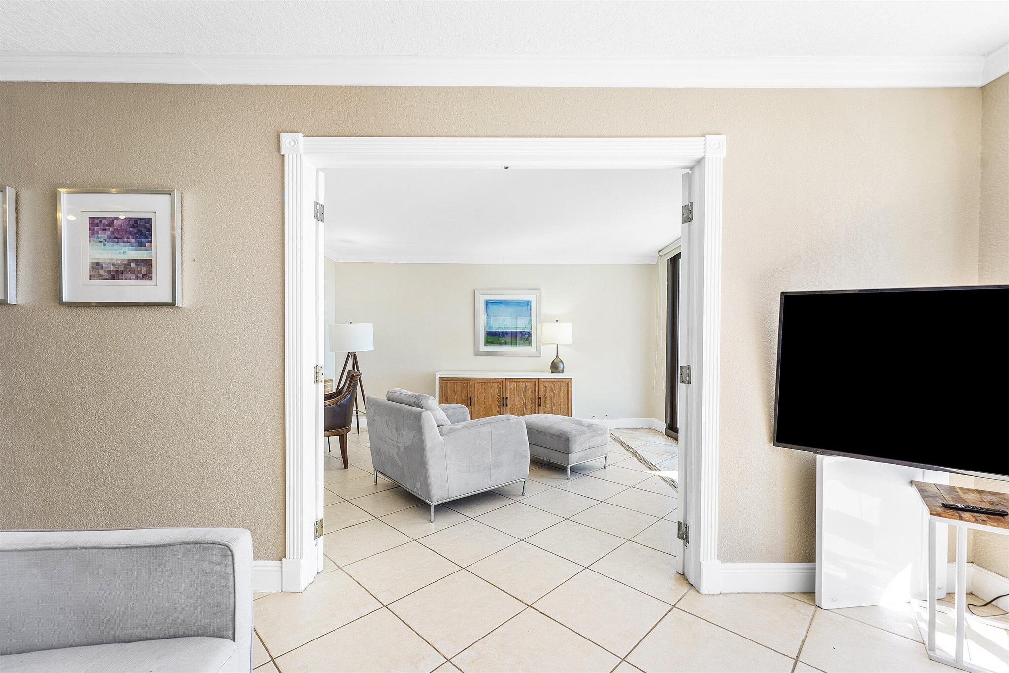 ALLINGTON TOWERS CONDO - Residential