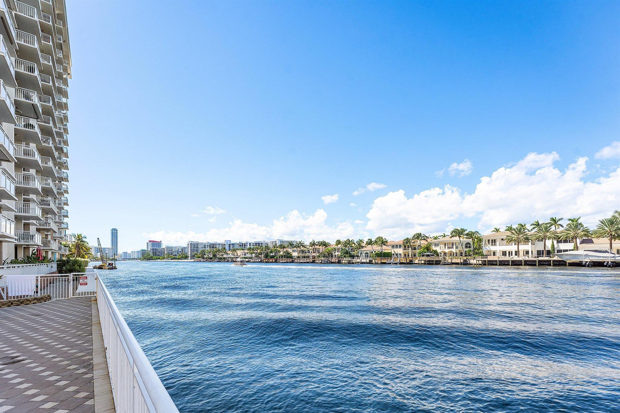 ALLINGTON TOWERS CONDO - Residential