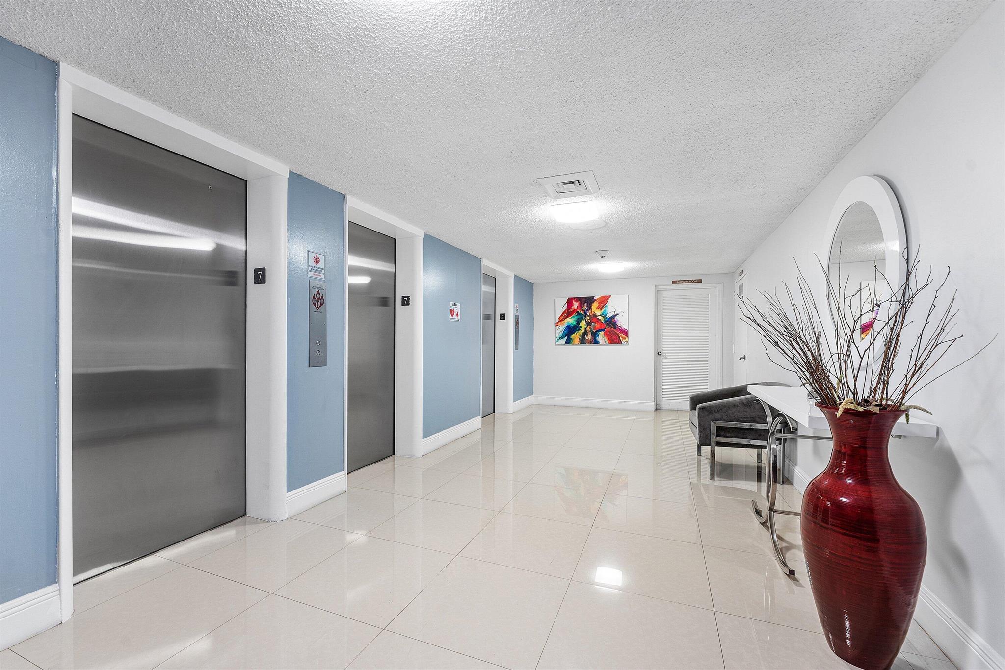 ALLINGTON TOWERS CONDO - Residential