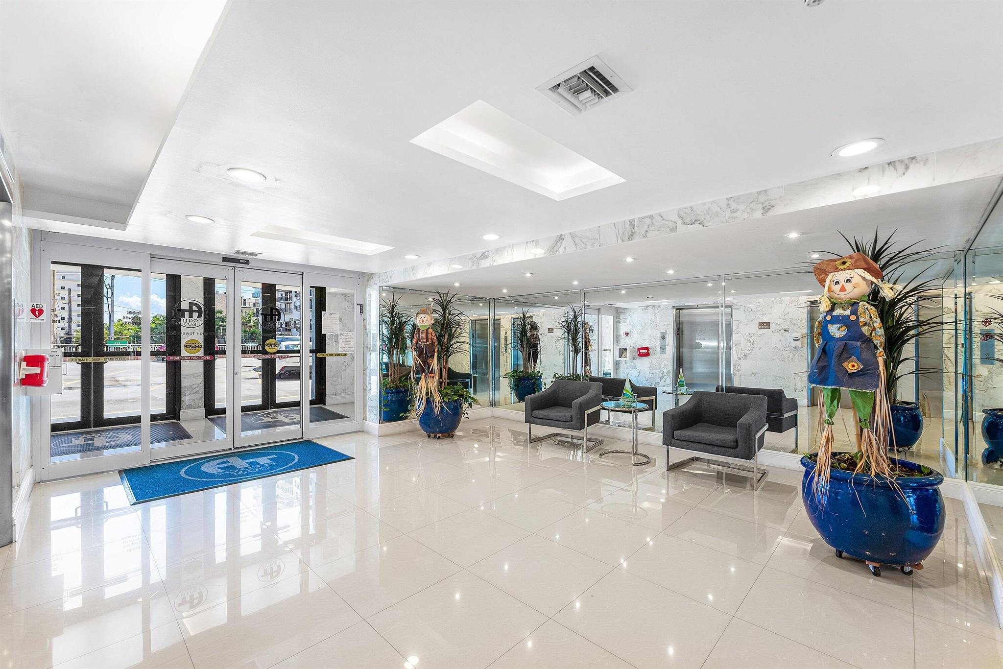 ALLINGTON TOWERS CONDO - Residential