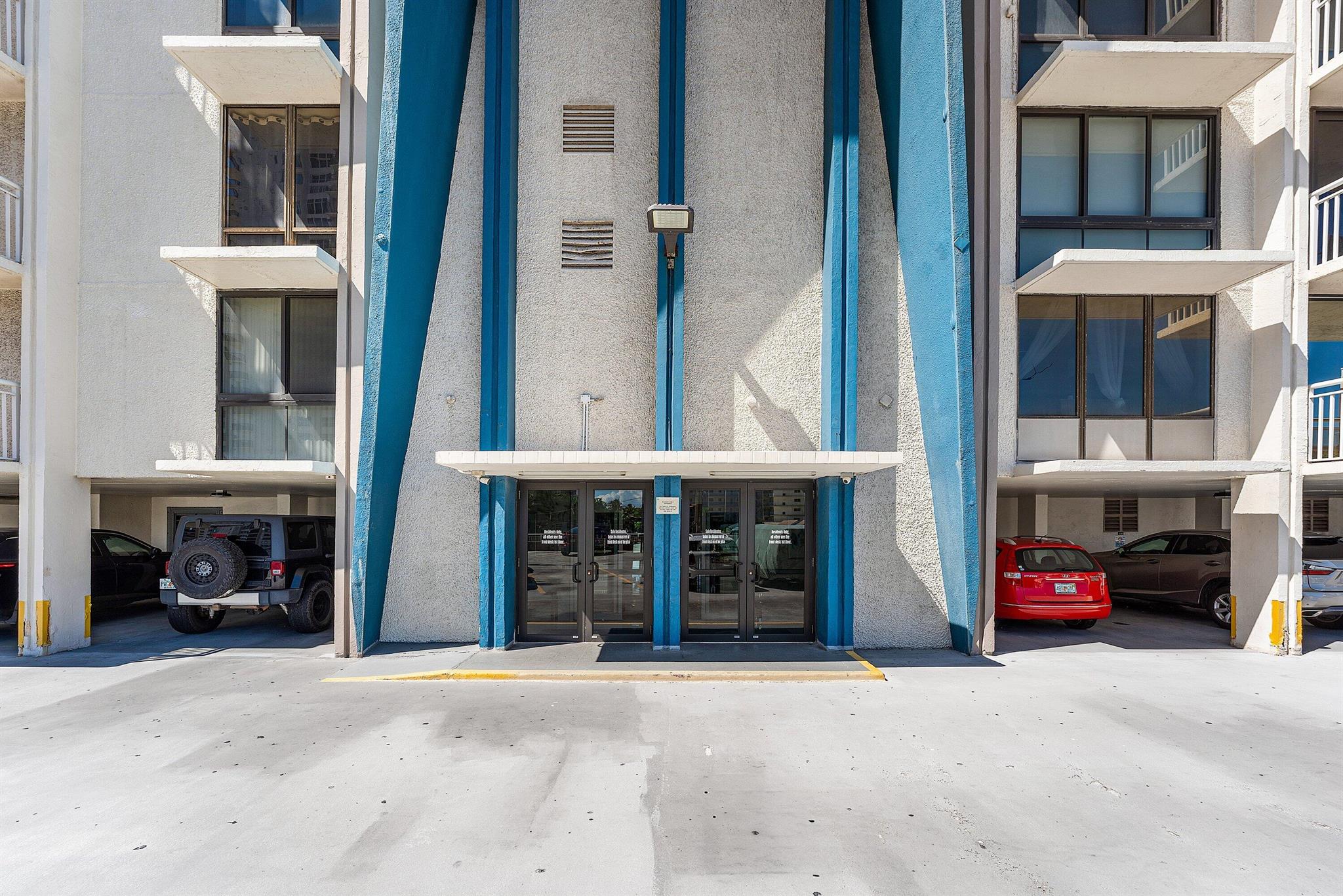 ALLINGTON TOWERS CONDO - Residential