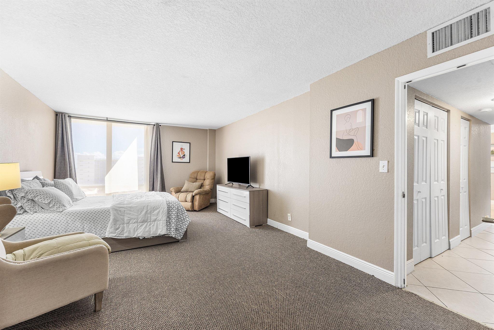 ALLINGTON TOWERS CONDO - Residential