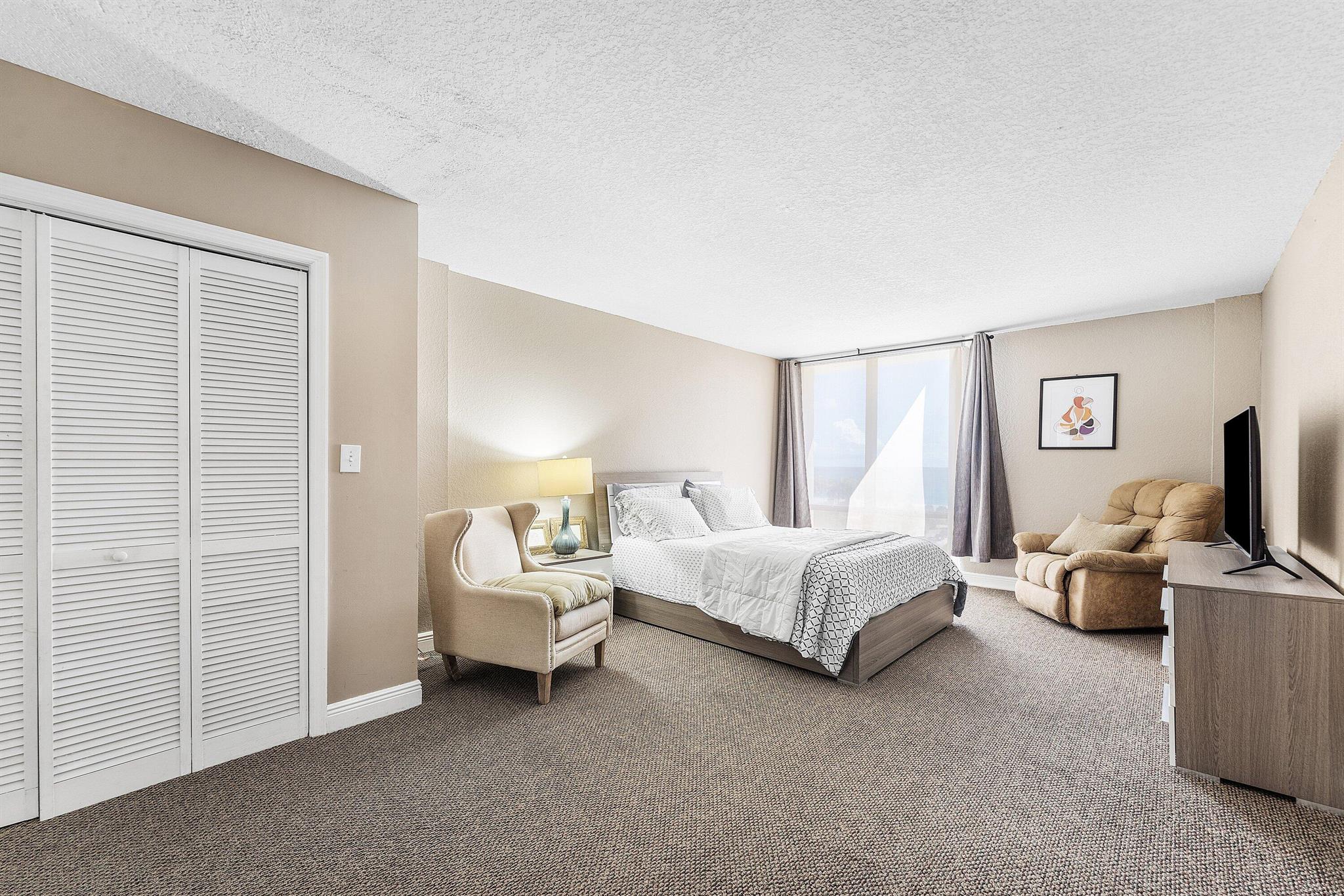 ALLINGTON TOWERS CONDO - Residential