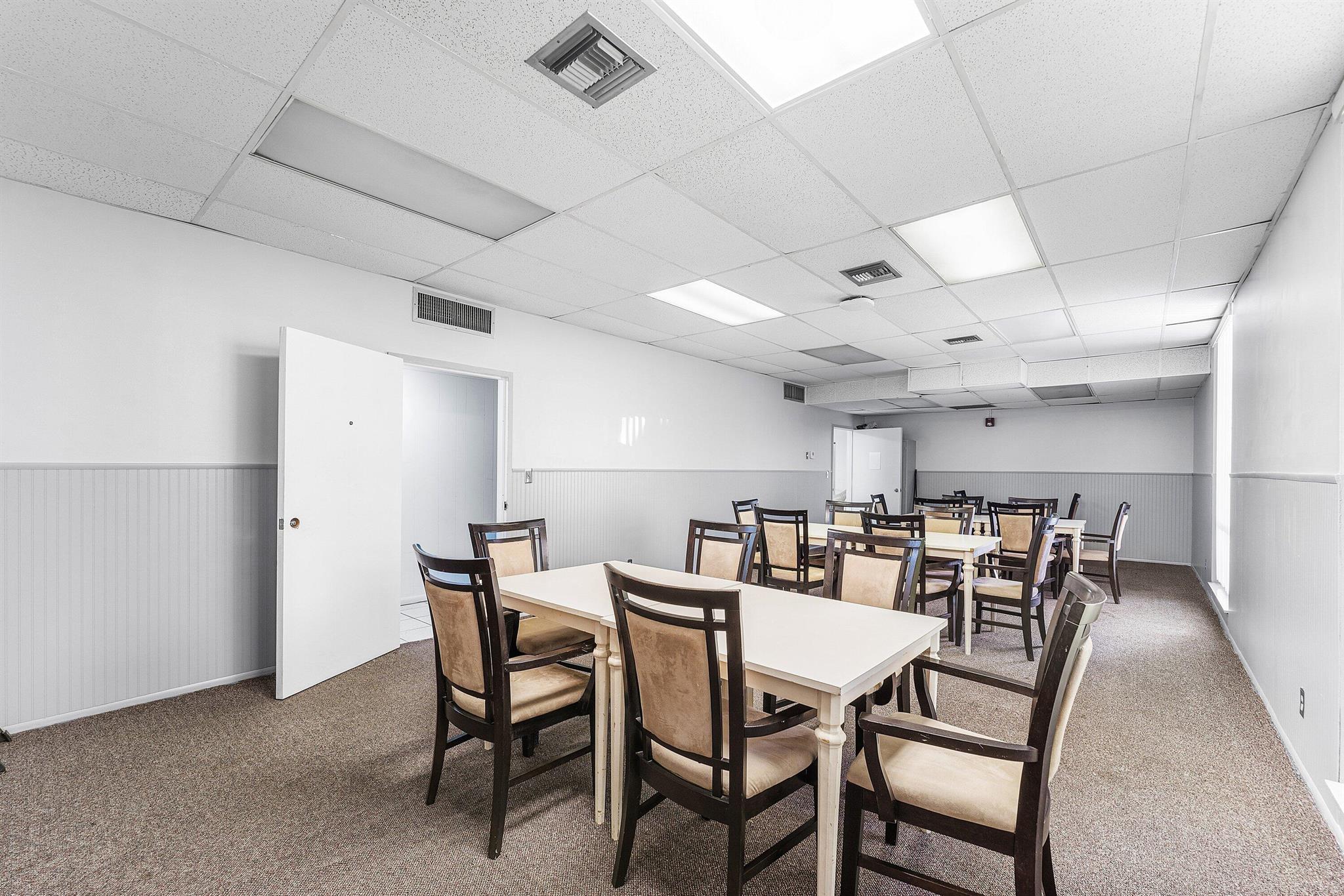 ALLINGTON TOWERS CONDO - Residential