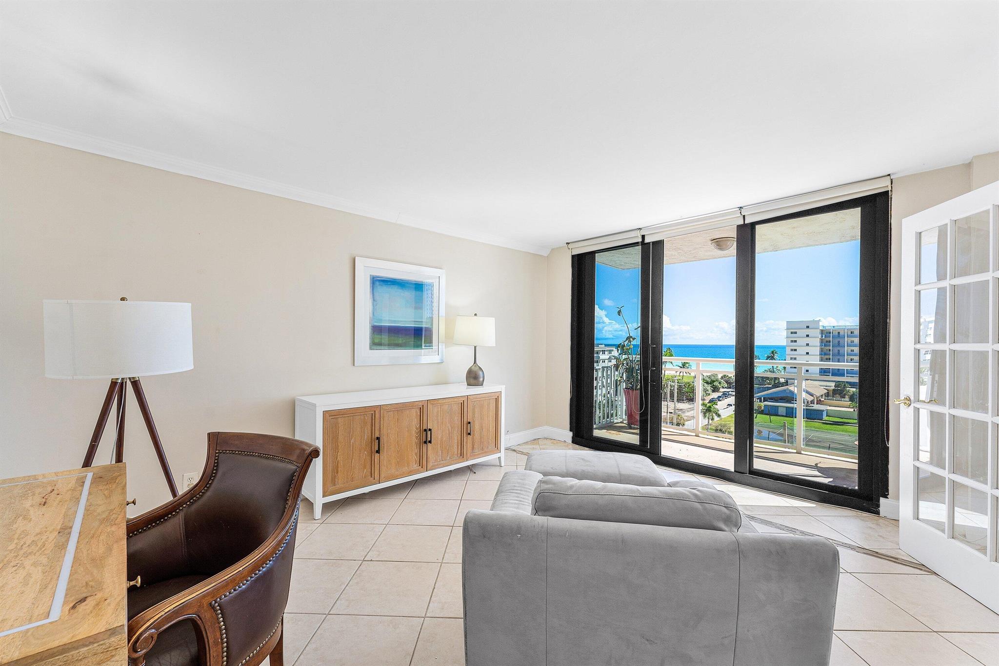 ALLINGTON TOWERS CONDO - Residential