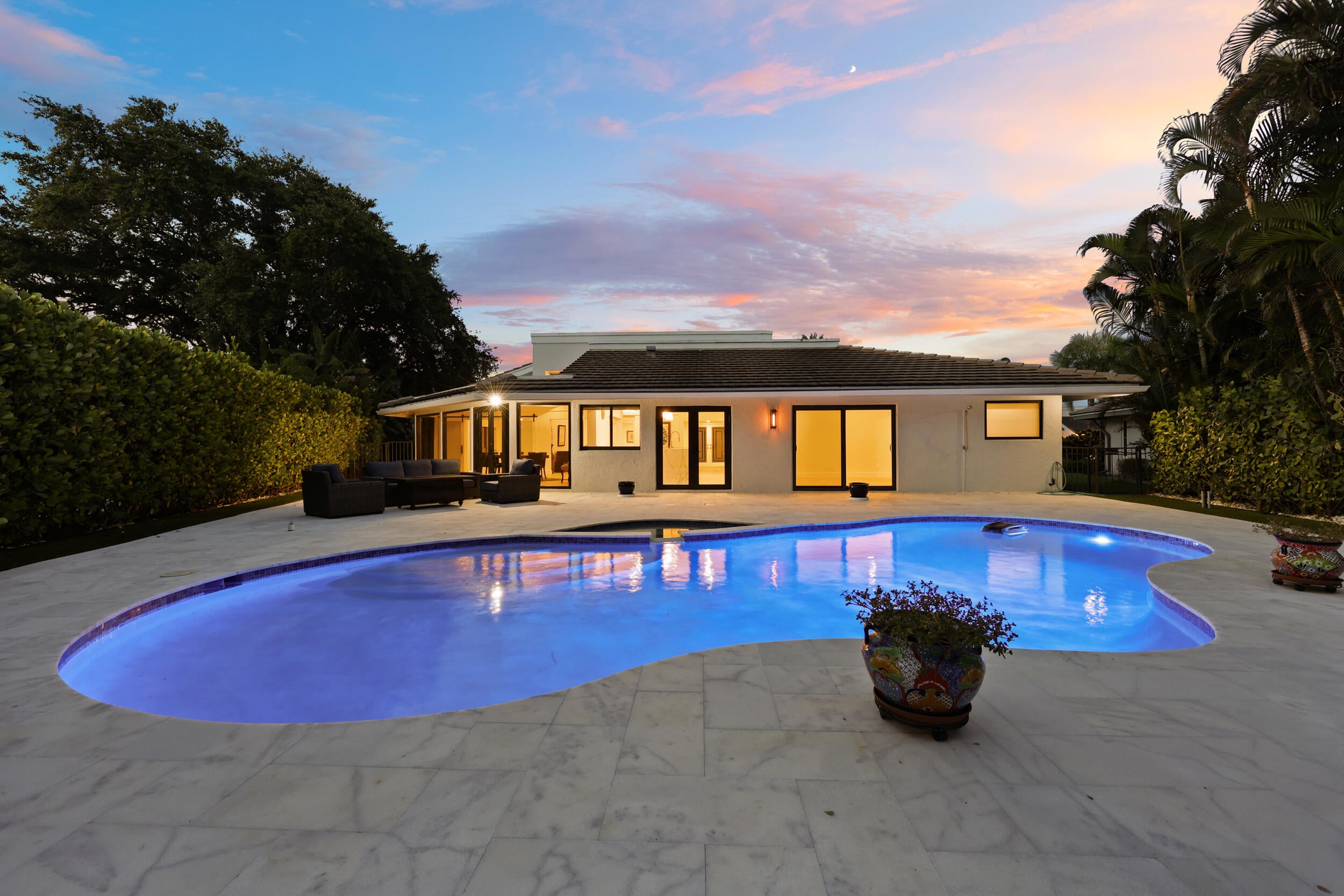 624 W Lakewoode Circle W