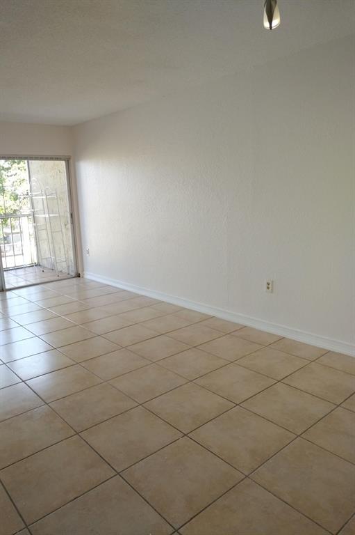 PLANTATION PINES CONDO - Residential