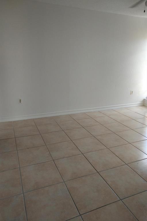 PLANTATION PINES CONDO - Residential