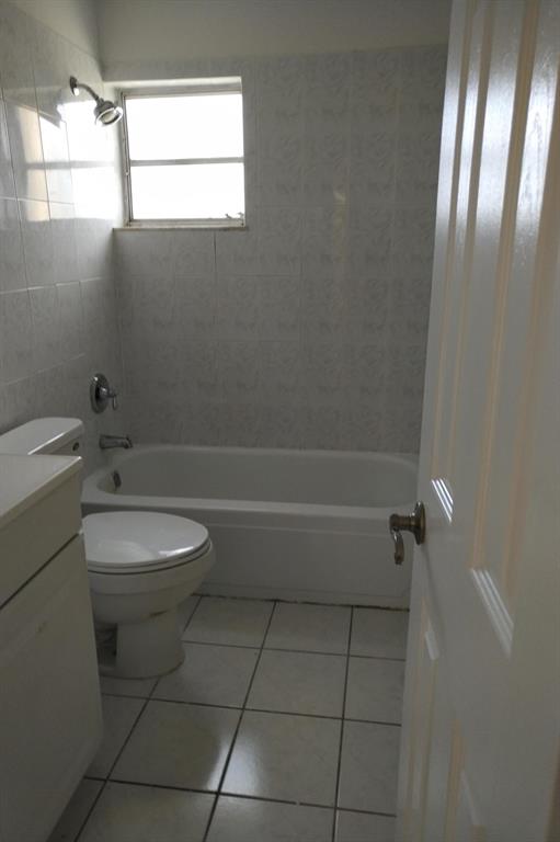 PLANTATION PINES CONDO - Residential