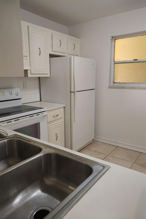 PLANTATION PINES CONDO - Residential