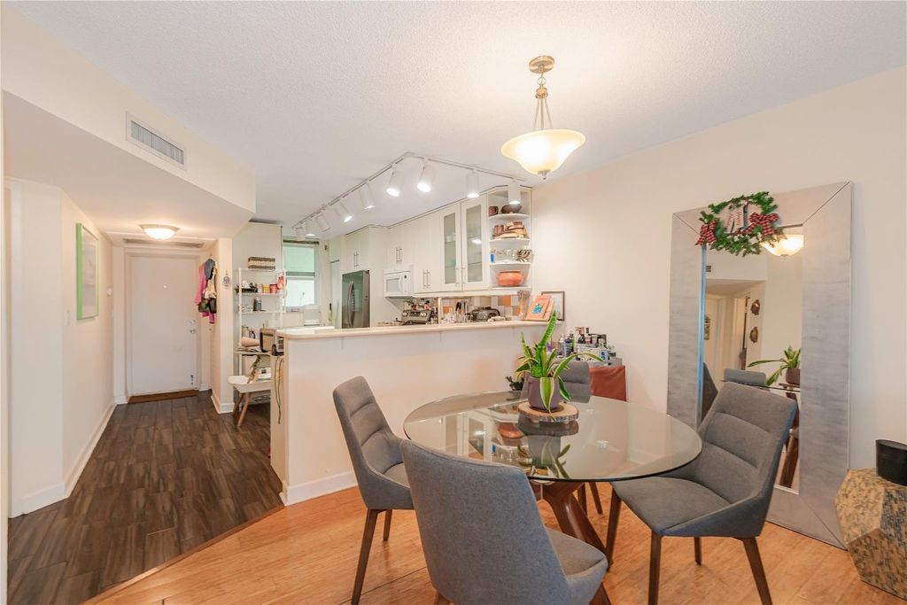 Photo of 5300 NE 24 Terrace #512, Fort Lauderdale, FL 33308 (MLS # F10538692)