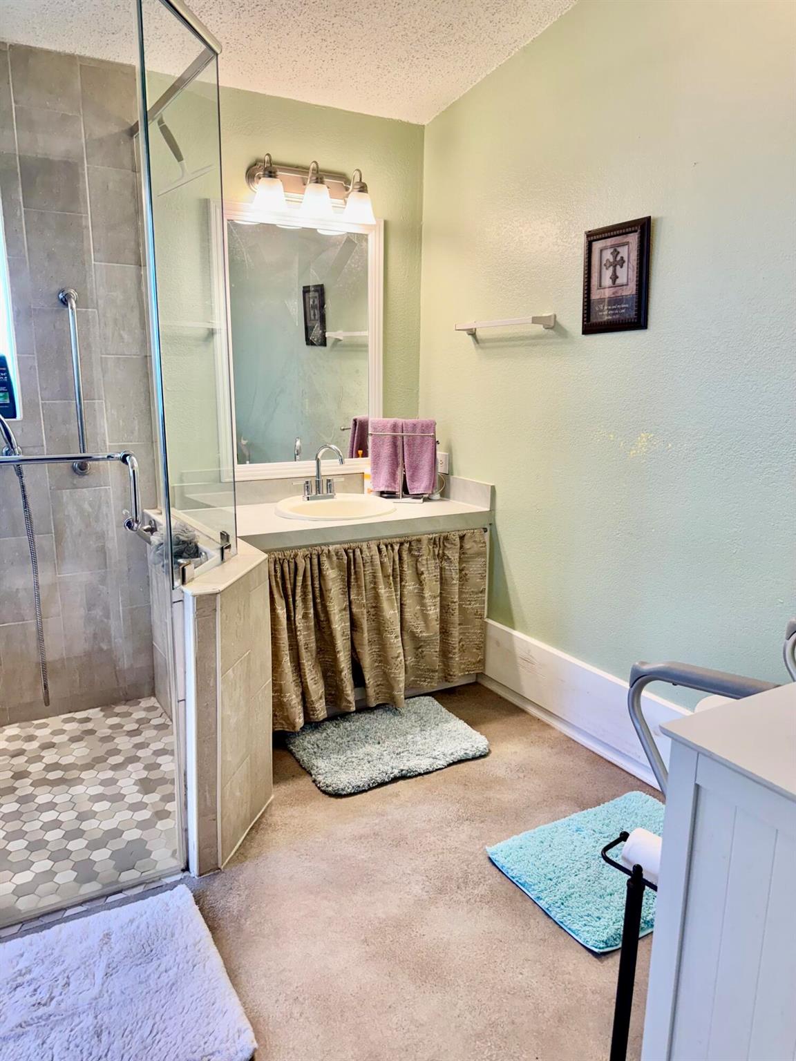 TAYLOR CREEK - Residential