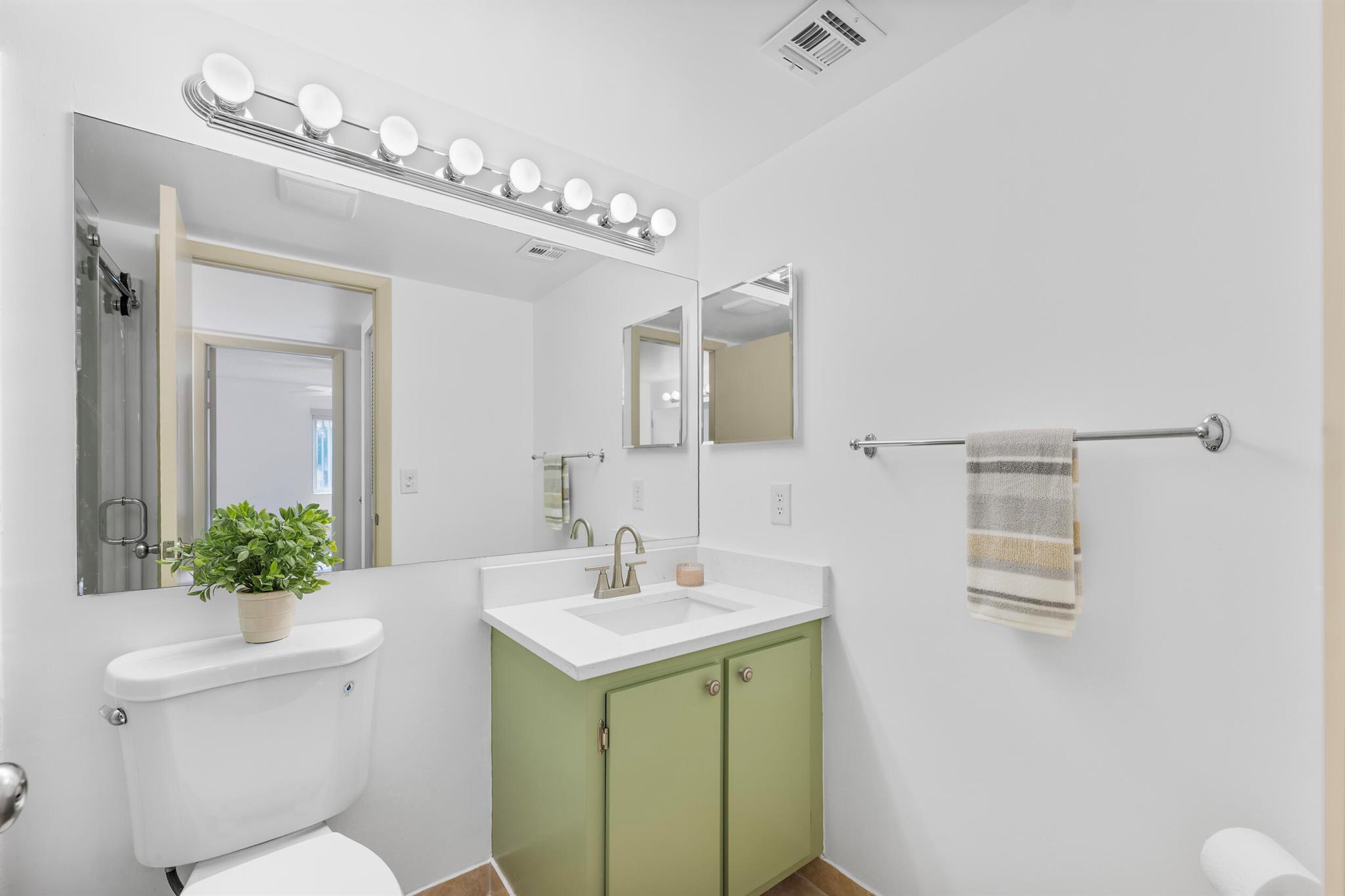 PINE RIDGE III COND DECL - Residential