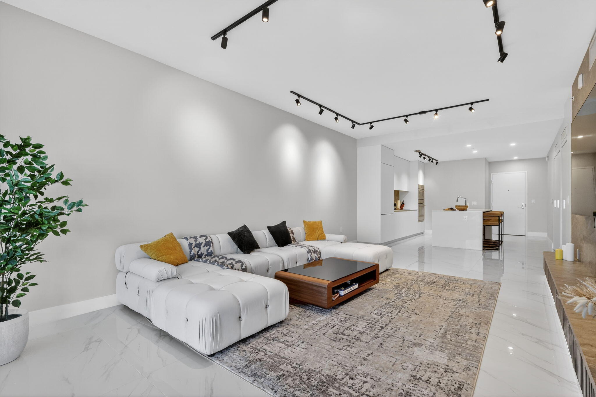 700 NE 24th Street 3206