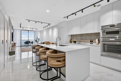 700 NE 23rd Street 3206 Miami FL 33137