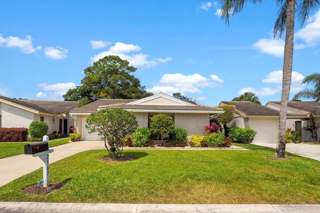 Photo of 2567 SW Egret Pond Circle, Palm City, FL 34990 (MLS # R10971044)