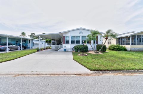 A home in Barefoot Bay