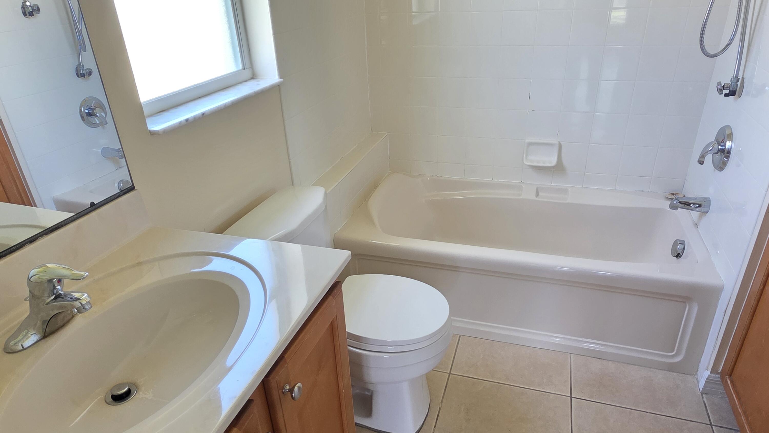 LAKEFOREST AT ST LUCIE WEST PHASE V - Residential