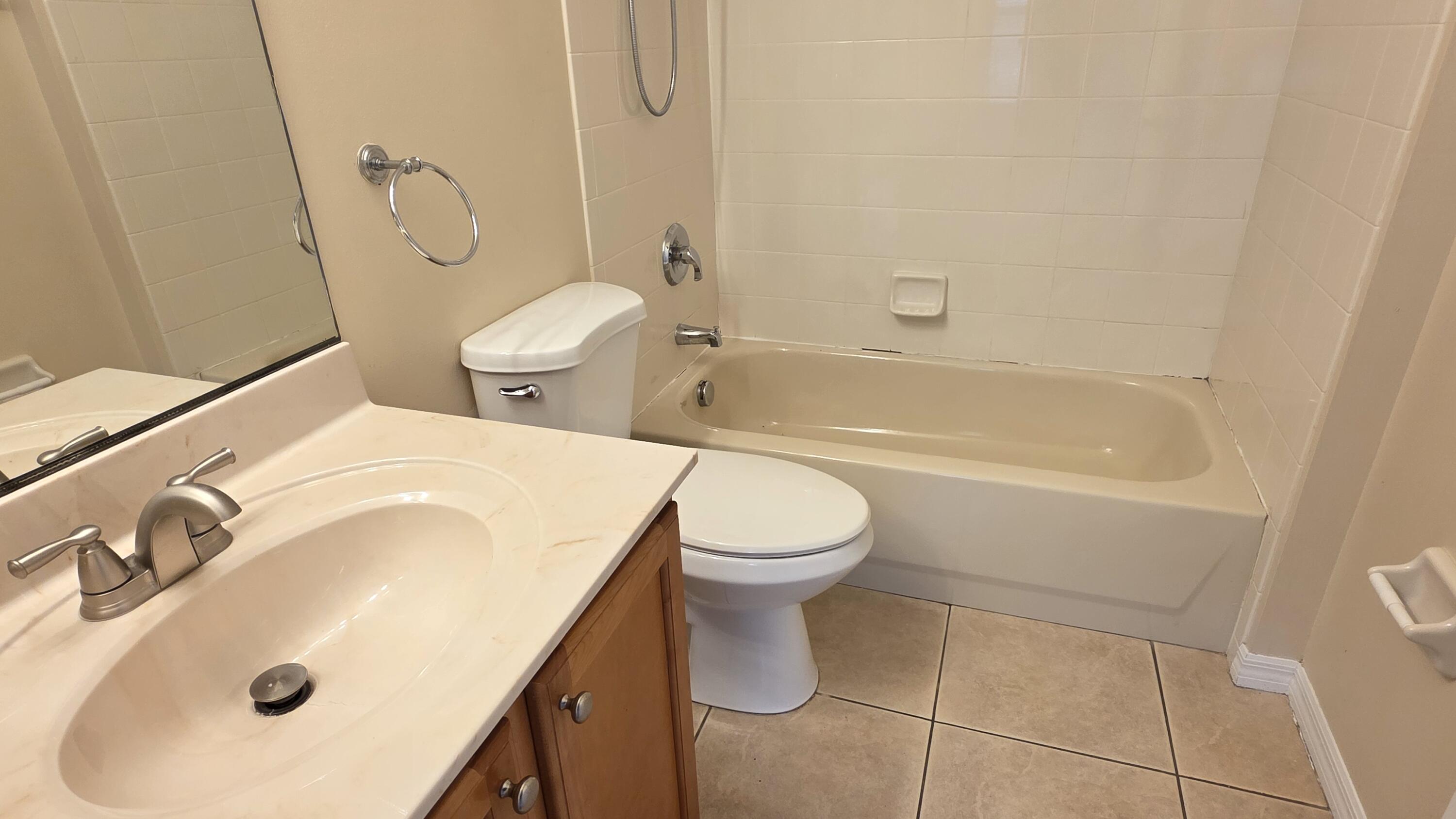 LAKEFOREST AT ST LUCIE WEST PHASE V - Residential