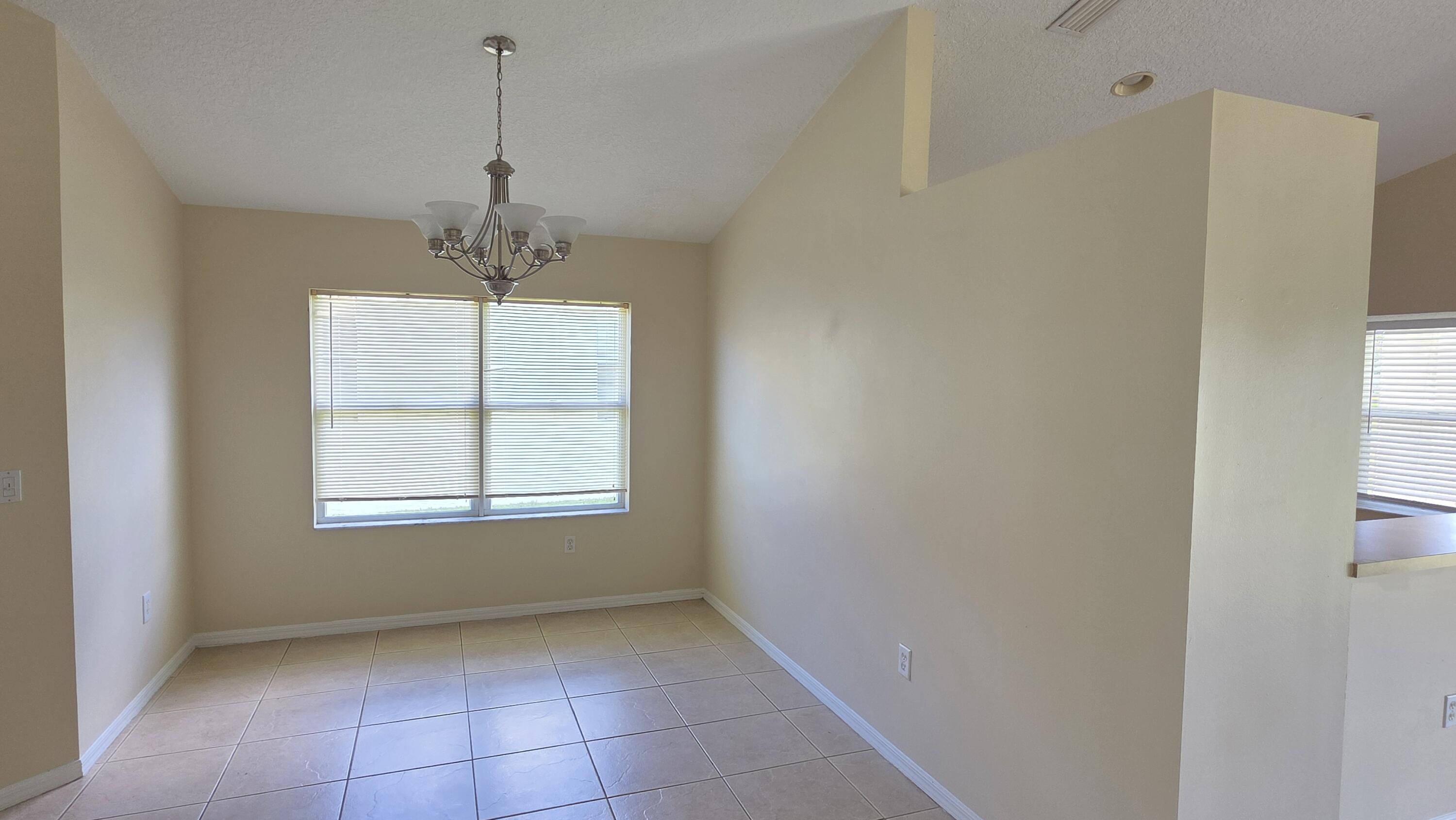 LAKEFOREST AT ST LUCIE WEST PHASE V - Residential