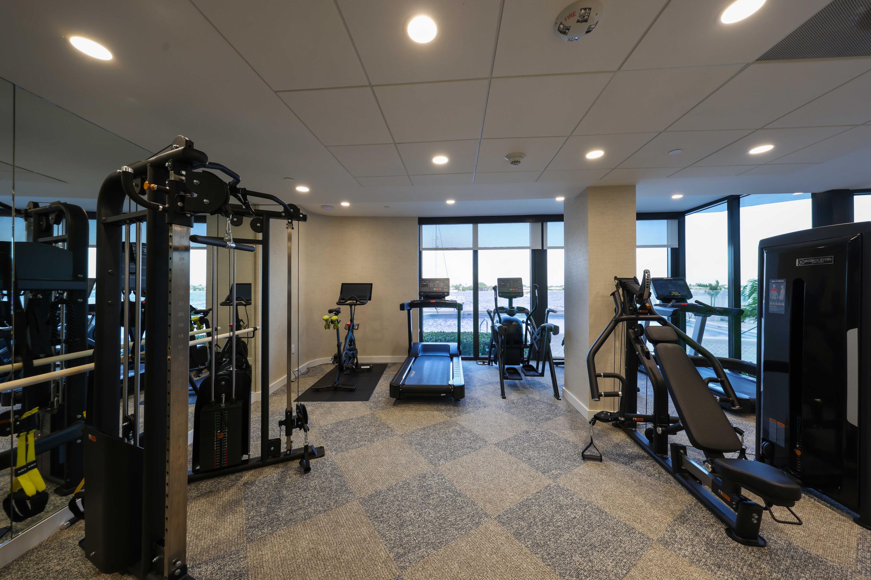 TRIANON CONDO - Residential