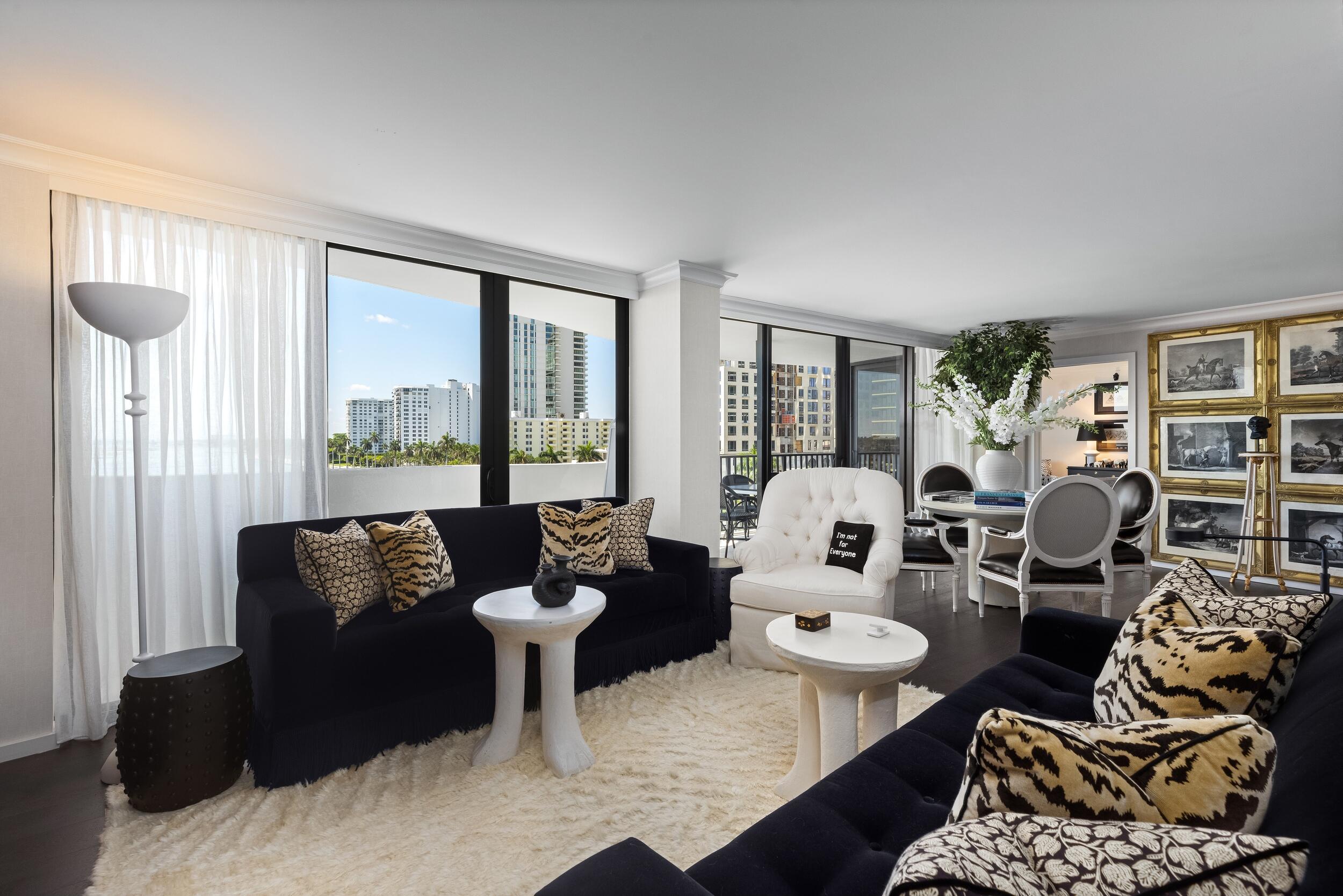 TRIANON CONDO - Residential