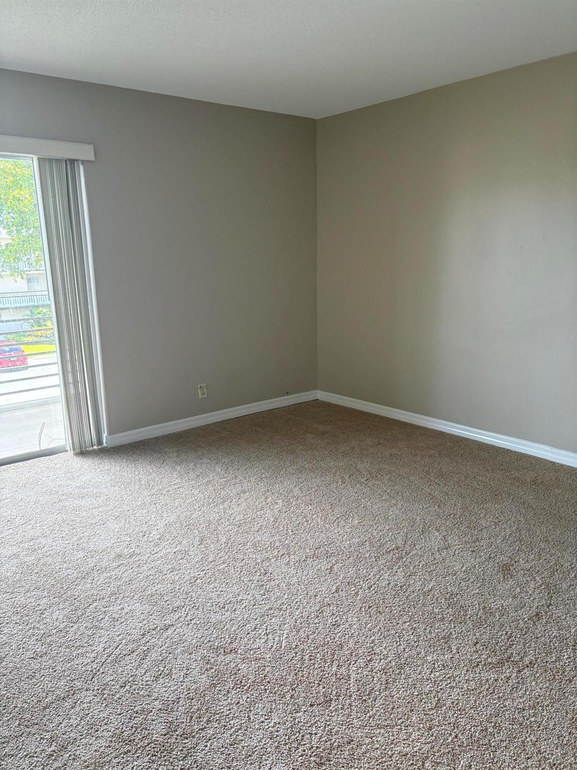 Lake Worth, Florida 33461, United States, 2 Bedrooms Bedrooms, ,1 BathroomBathrooms,Residential,Active,209525