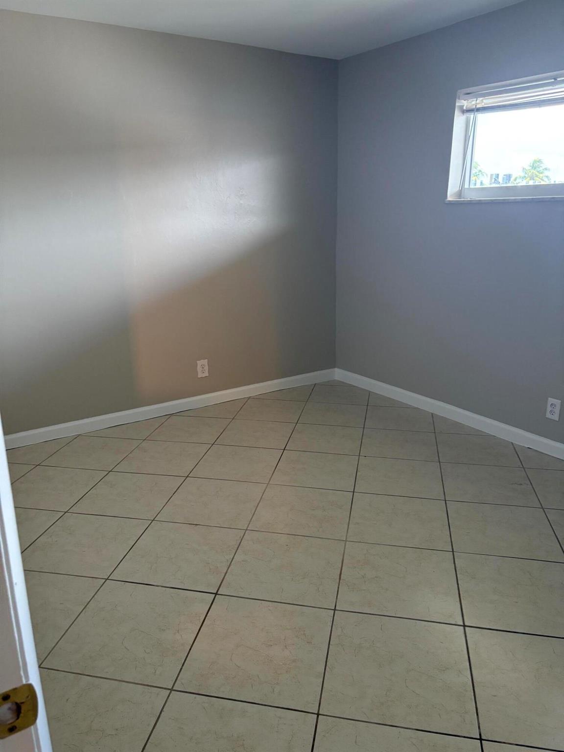 Lake Worth, Florida 33461, United States, 2 Bedrooms Bedrooms, ,1 BathroomBathrooms,Residential,Active,209525