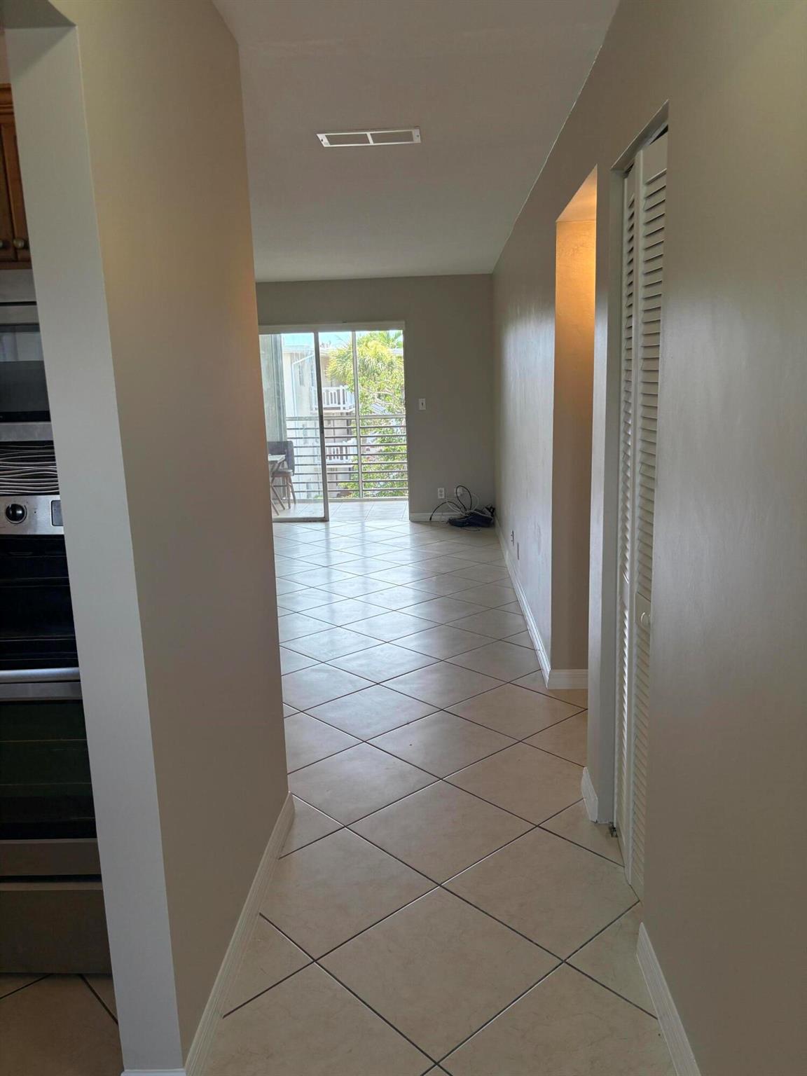 Lake Worth, Florida 33461, United States, 2 Bedrooms Bedrooms, ,1 BathroomBathrooms,Residential,Active,209525