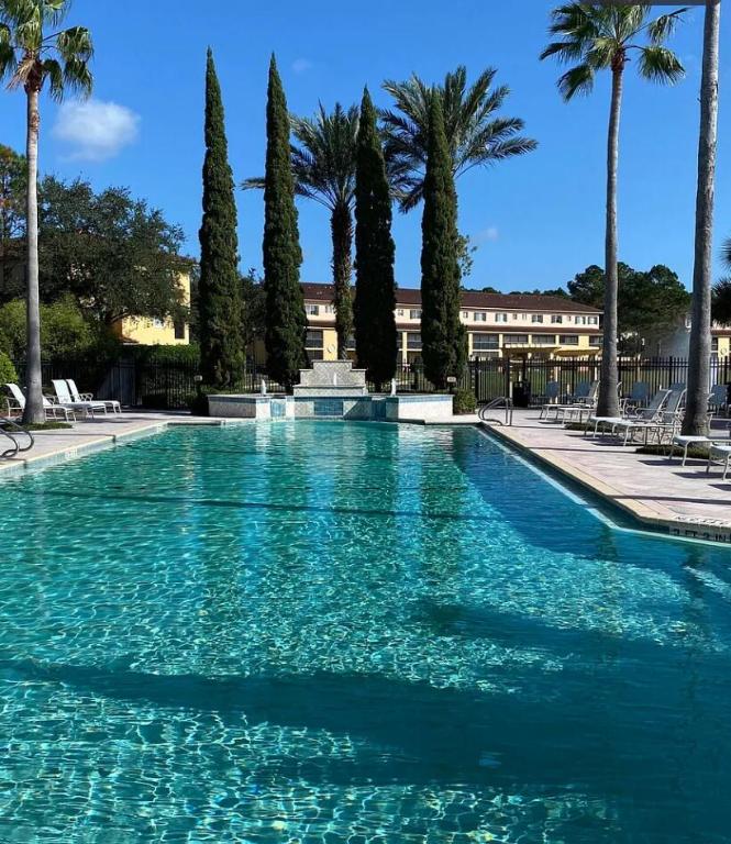 IL VILLAGIO CONDOMINIUM 16 - Residential