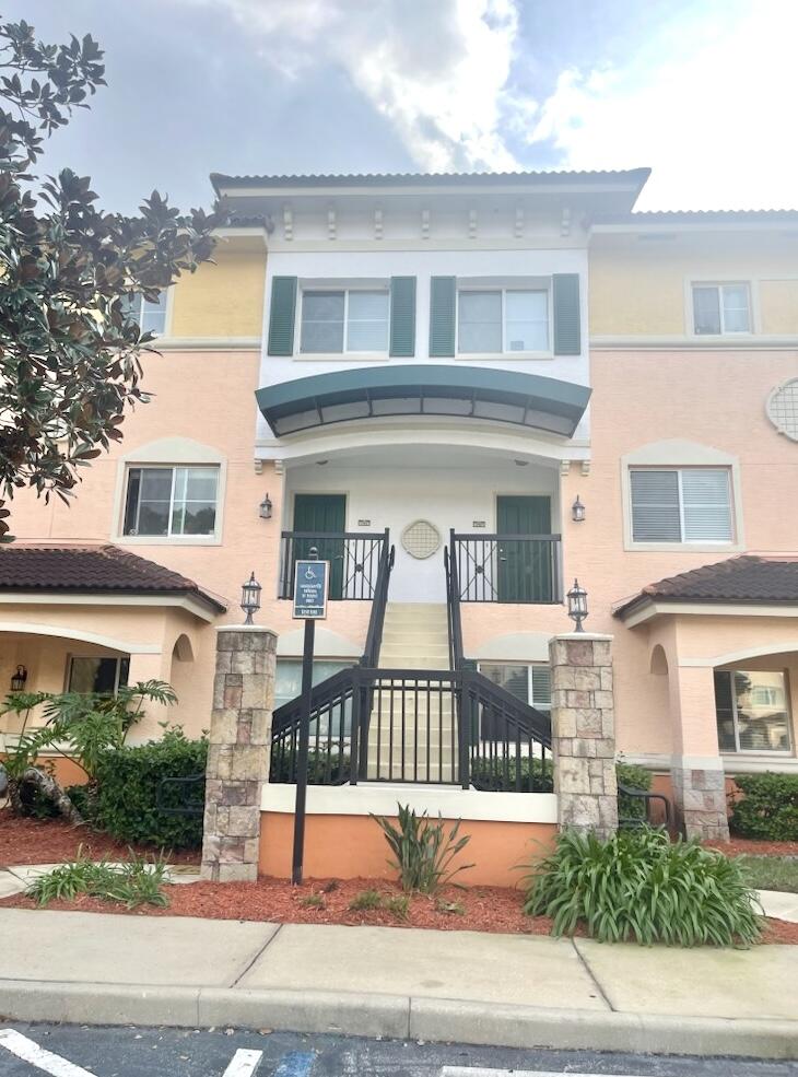 IL VILLAGIO CONDOMINIUM 16 - Residential