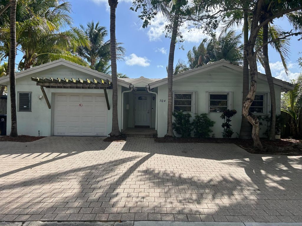 Photo of 704 NE 20th Avenue, Fort Lauderdale, FL 33304 (MLS # B26013857)
