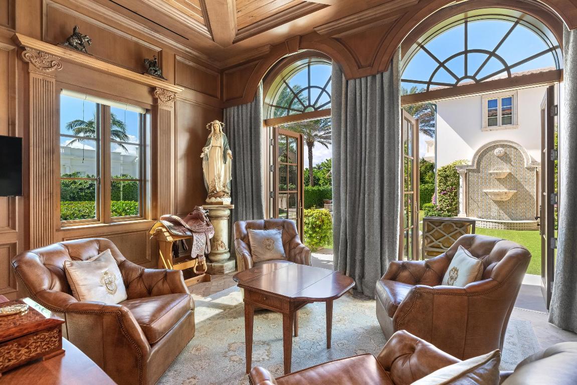 PALM BEACH ESTATES - Residential