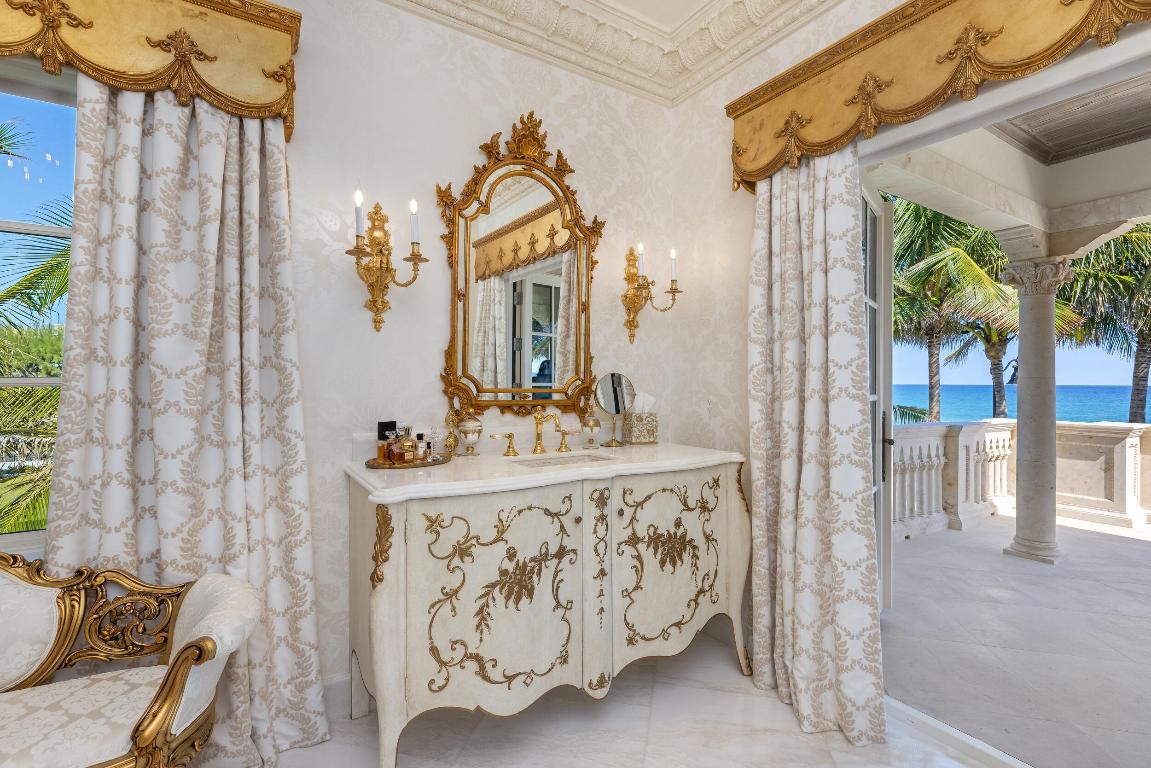 PALM BEACH ESTATES - Residential