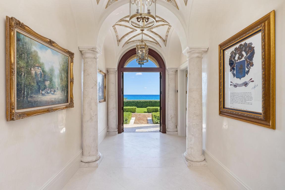 PALM BEACH ESTATES - Residential