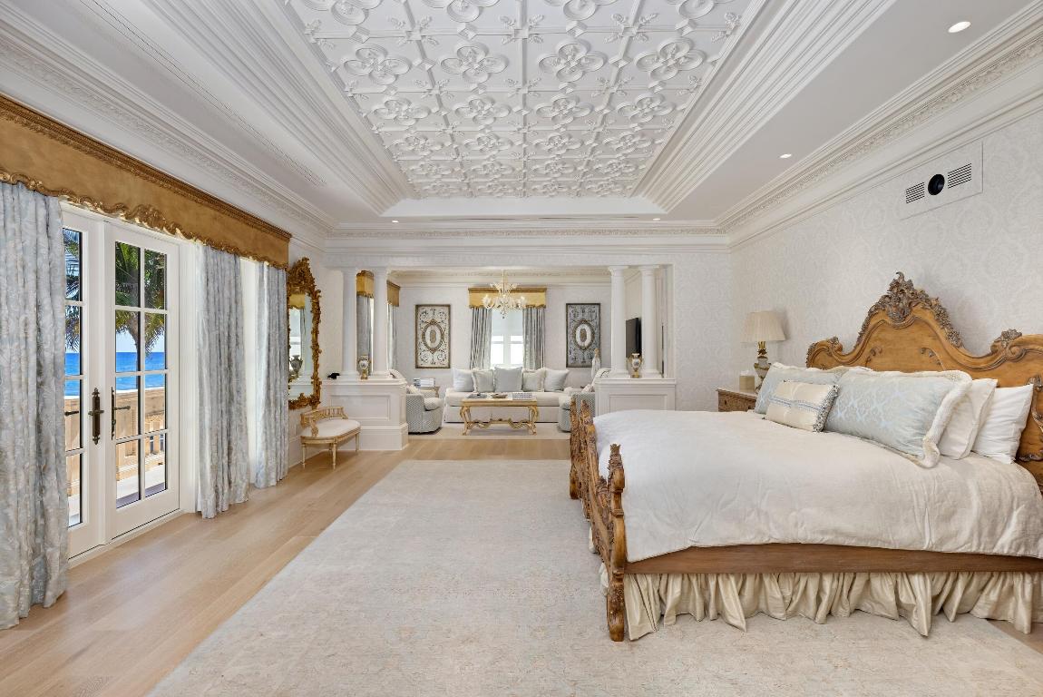 PALM BEACH ESTATES - Residential