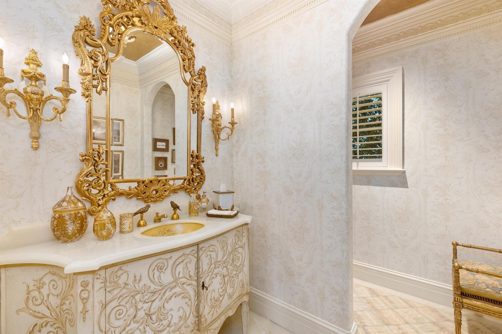 PALM BEACH ESTATES - Residential