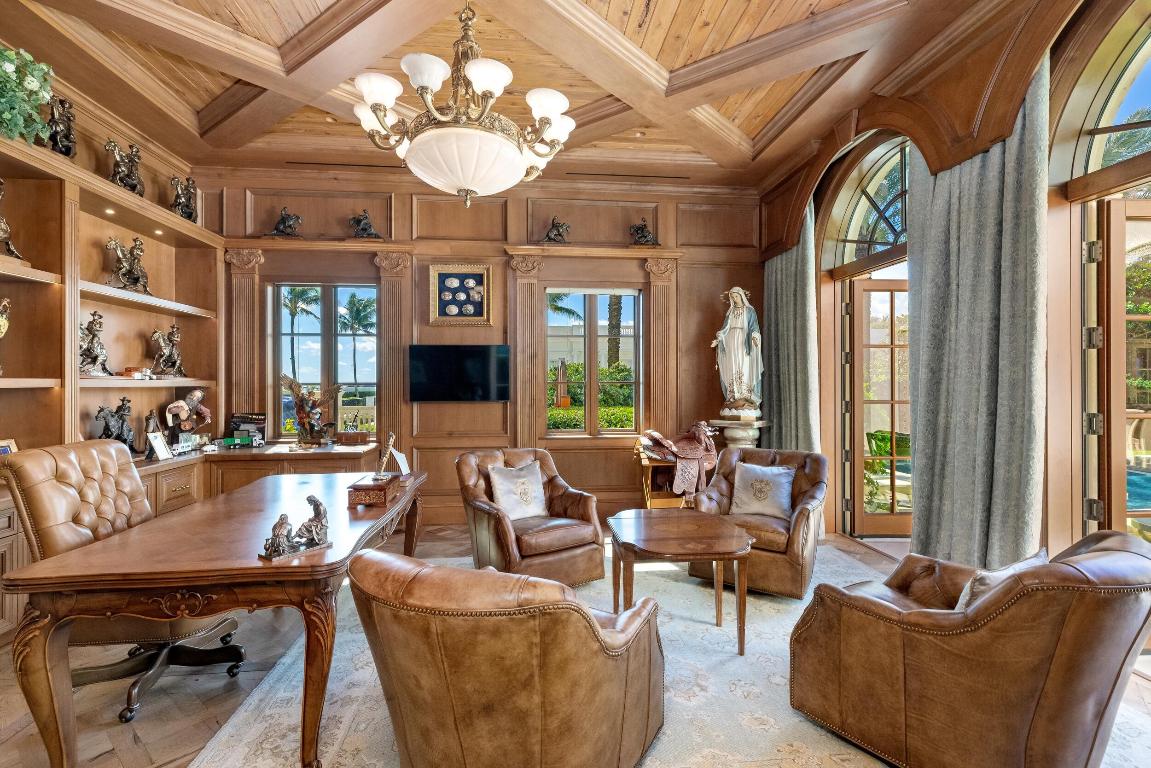 PALM BEACH ESTATES - Residential