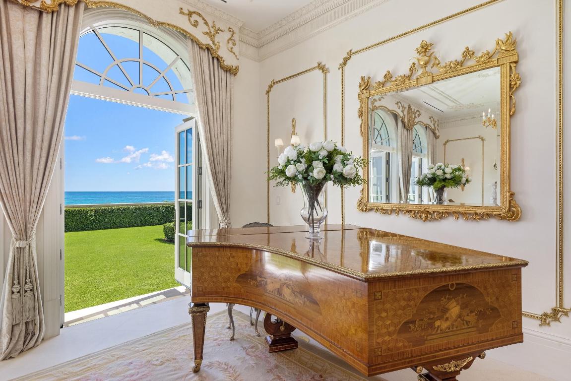 PALM BEACH ESTATES - Residential