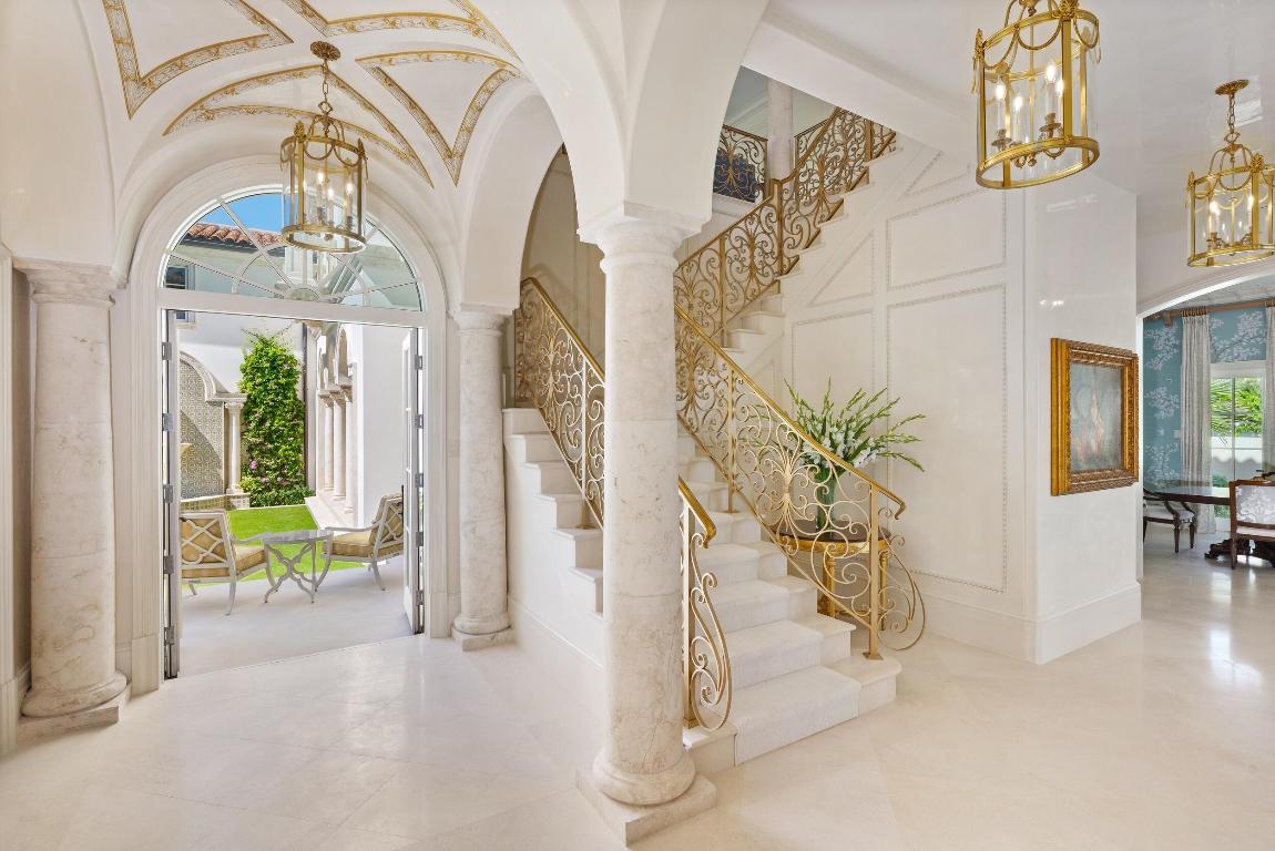 PALM BEACH ESTATES - Residential