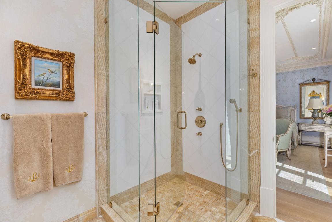 PALM BEACH ESTATES - Residential