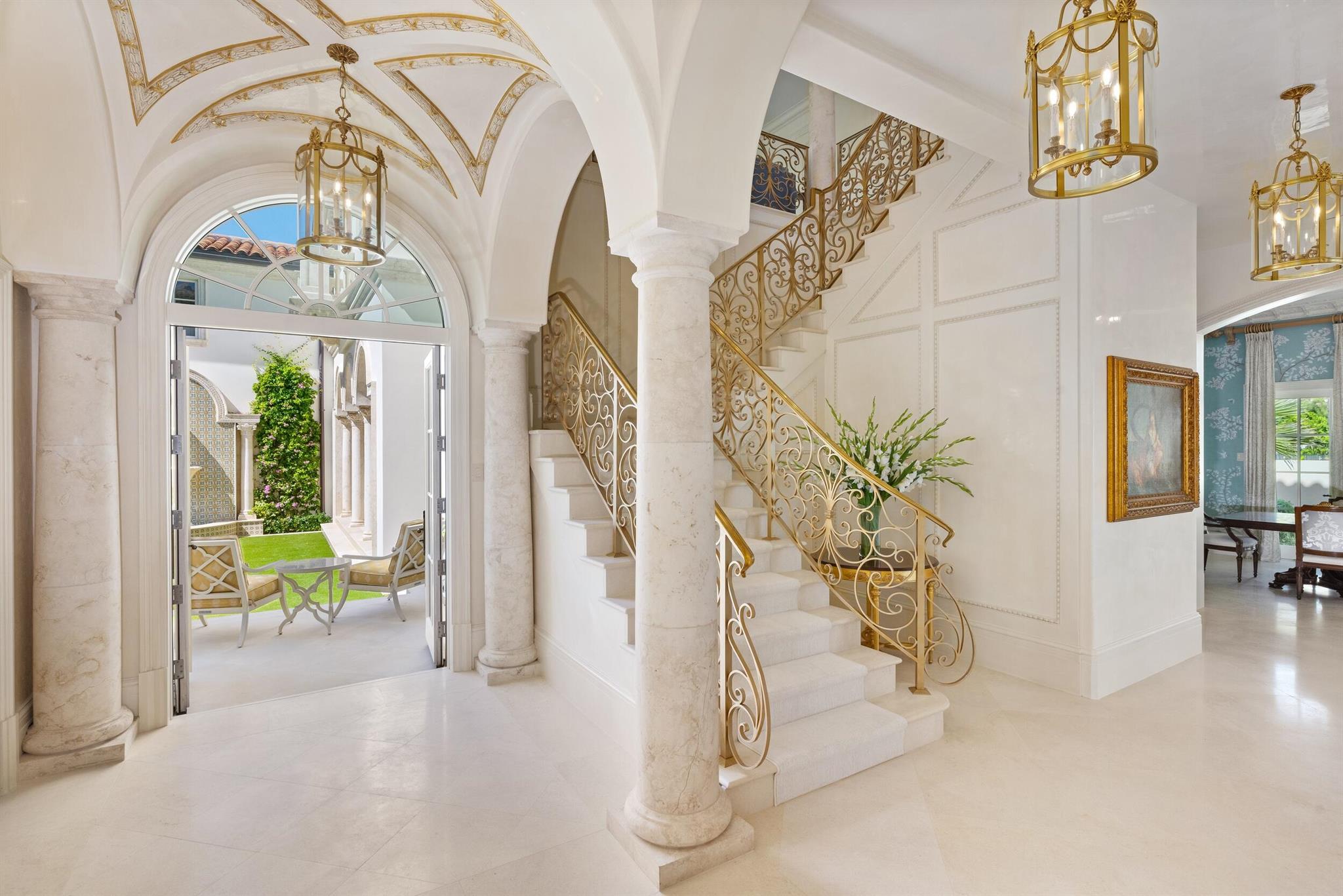 PALM BEACH ESTATES - Residential