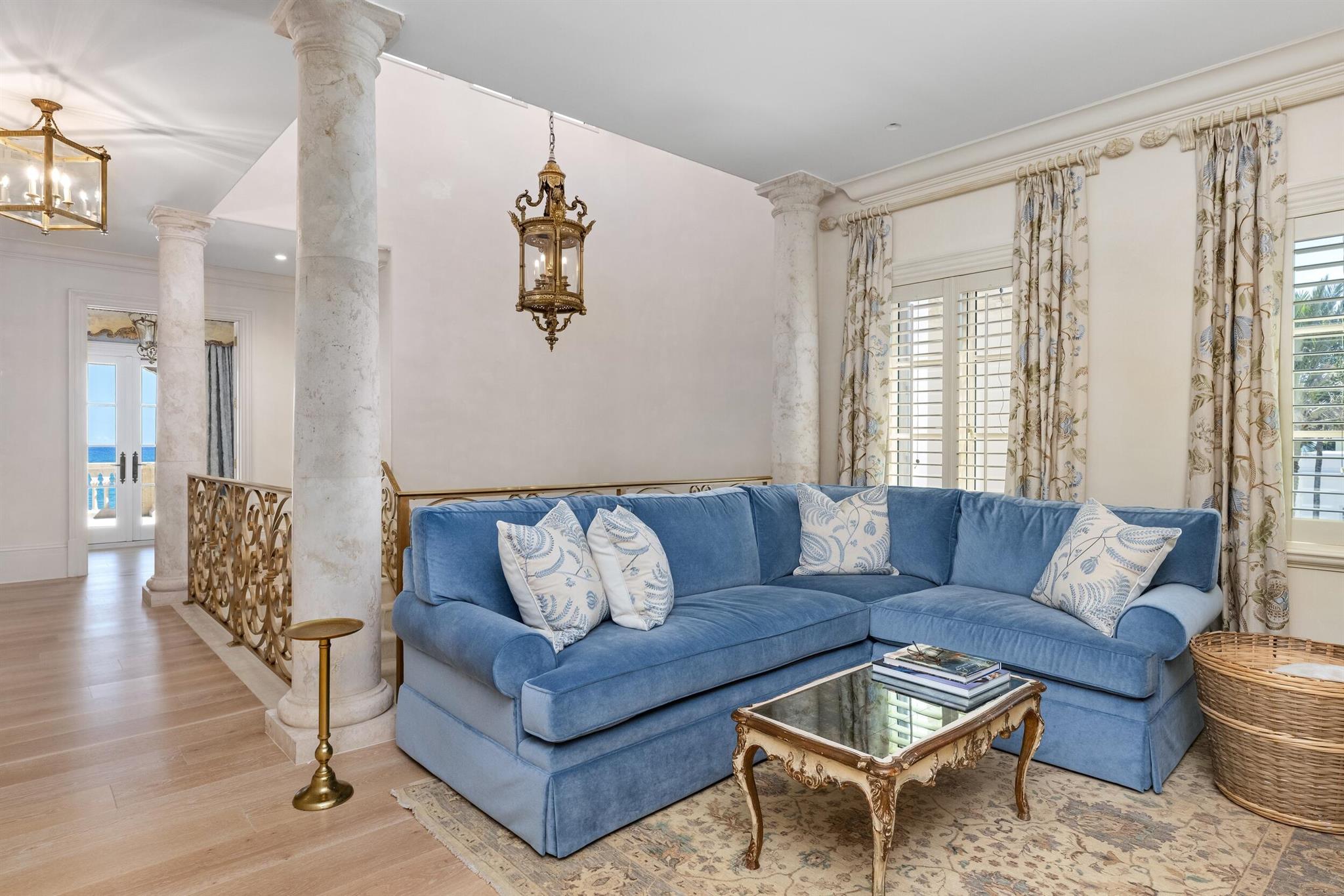 PALM BEACH ESTATES - Residential