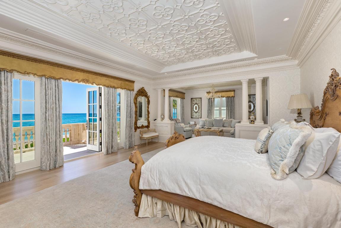 PALM BEACH ESTATES - Residential