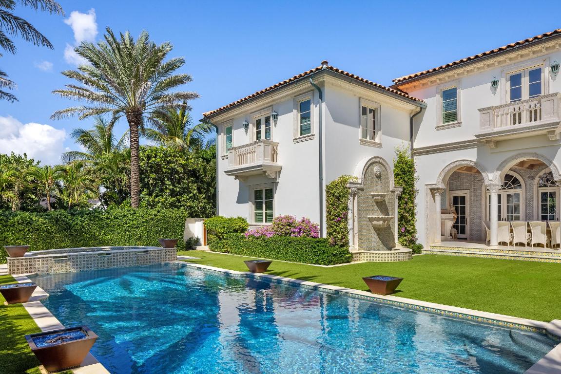 PALM BEACH ESTATES - Residential
