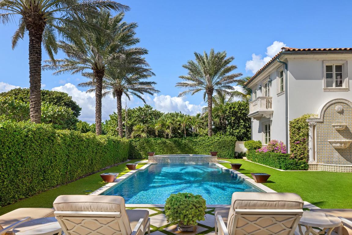 PALM BEACH ESTATES - Residential