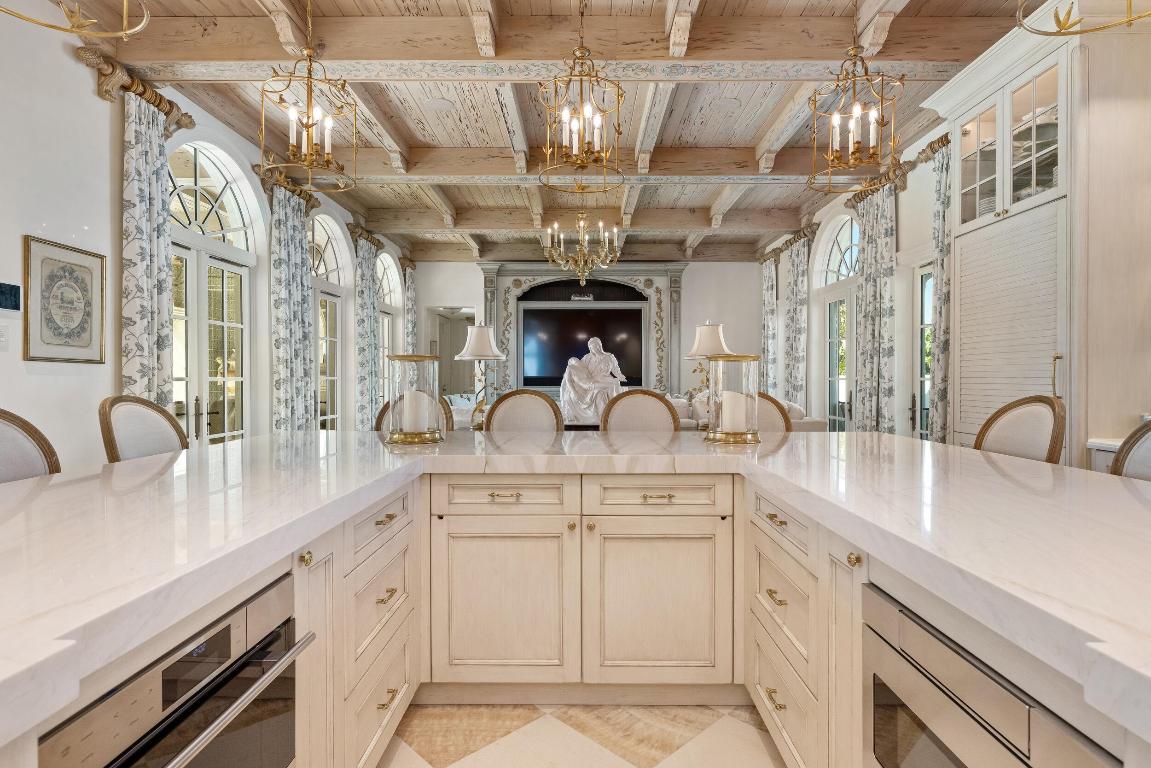 PALM BEACH ESTATES - Residential