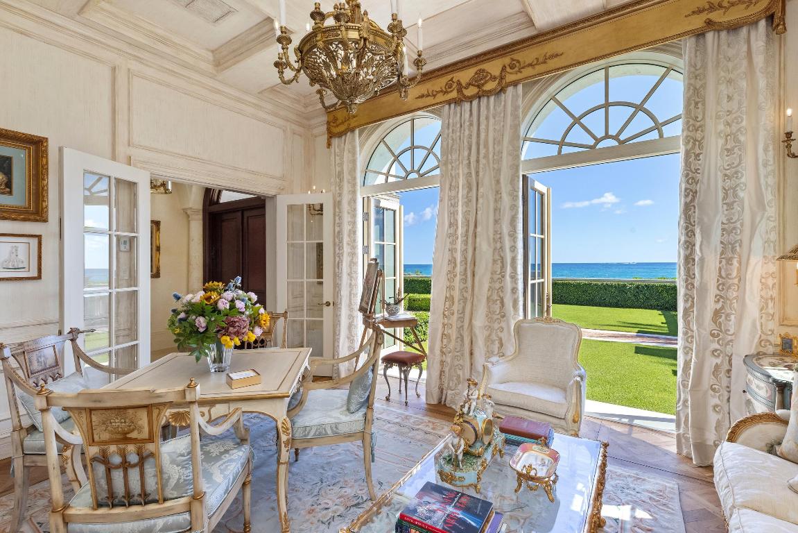 PALM BEACH ESTATES - Residential