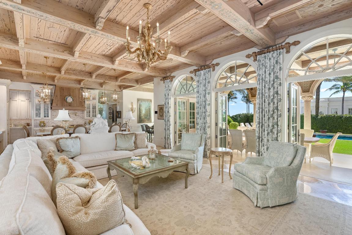 PALM BEACH ESTATES - Residential